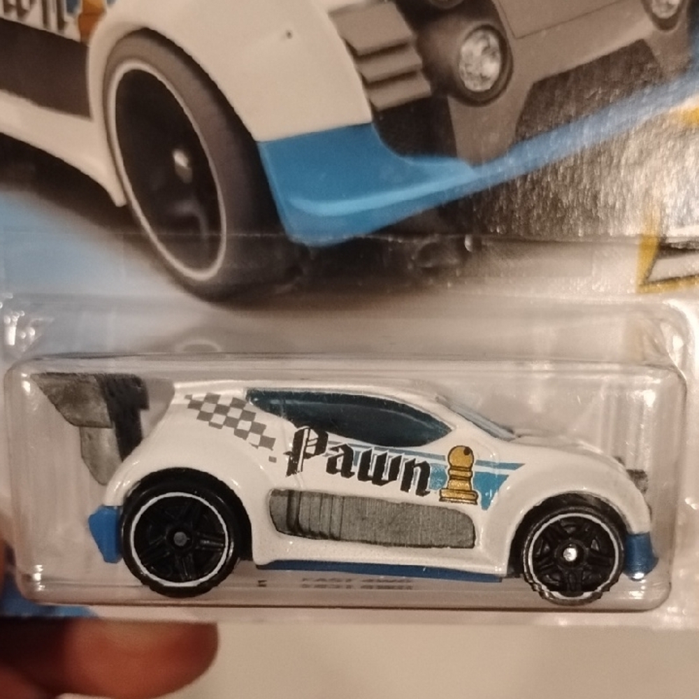 Fast 4WD Toy Car - White and Blue - Picture 2 of 8
